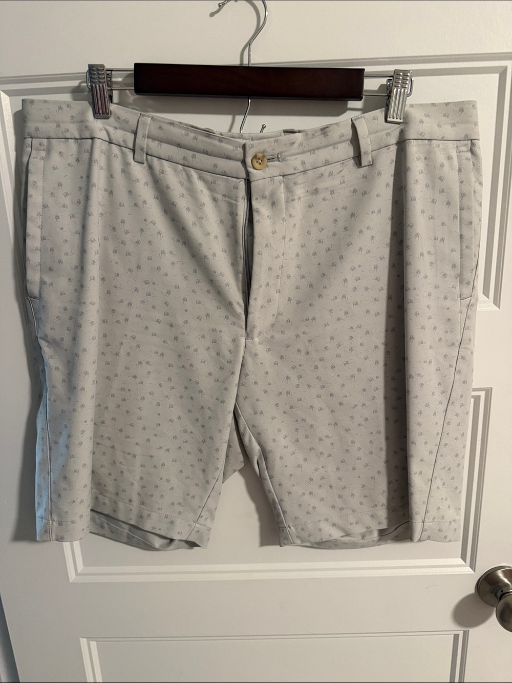 Peter Millar Light Gray Micro-Print Flat Front Shorts